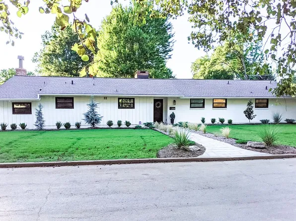 2709 E 61st St S, Tulsa, OK 74105