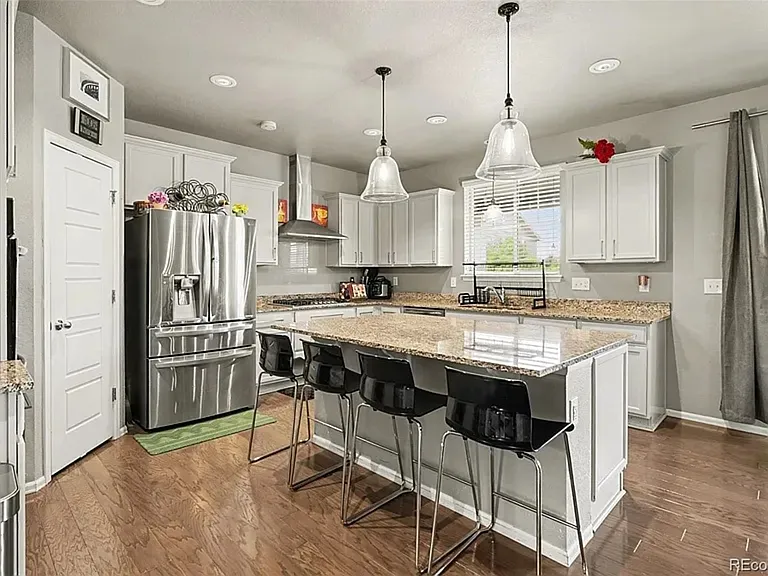 8835 Foxfire St — Photo 3