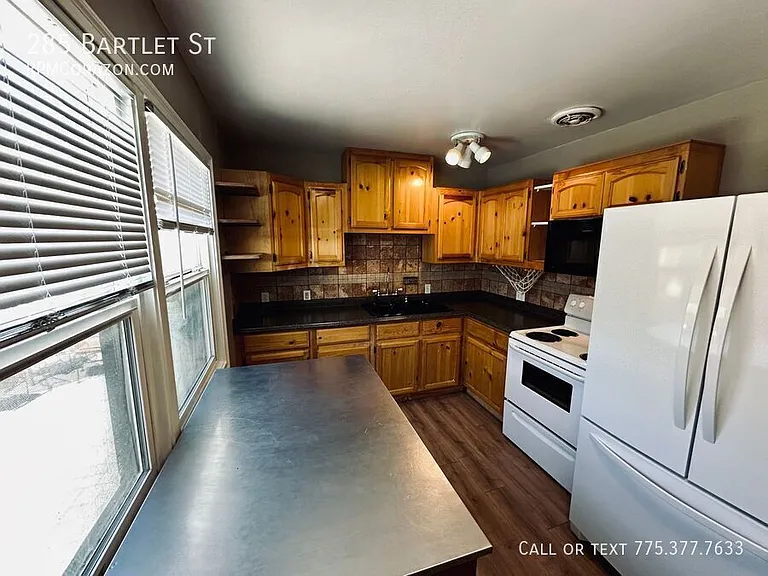 285 Bartlett St — Photo 10