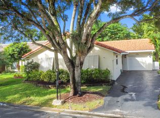 1710 Riverwood Ln, Pompano Beach, FL 33071