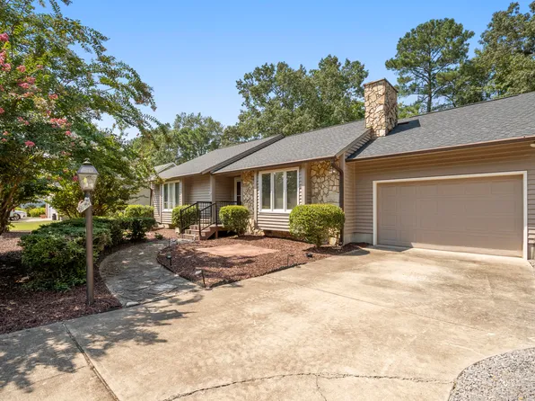 655 Chelsea Dr, Sanford, NC 27332