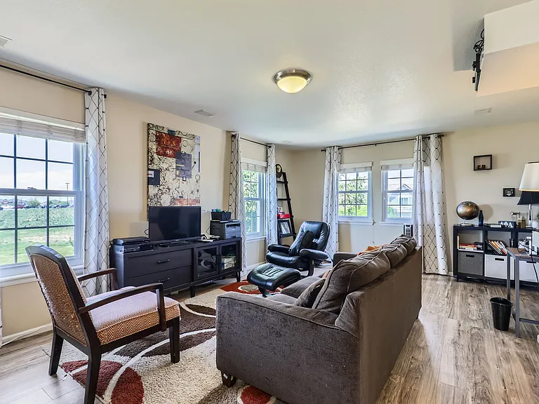 5587 N Jebel Ct — Photo 21