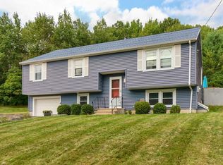 18 Rumbrook Rd, Leominster, MA 01453