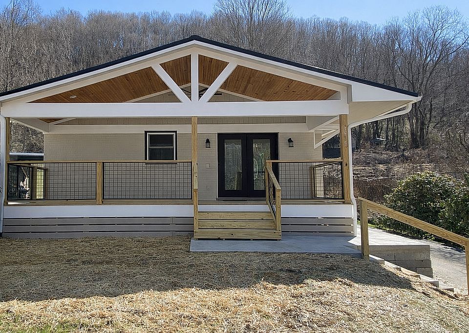 1st image of 3575 Dellwood Rd