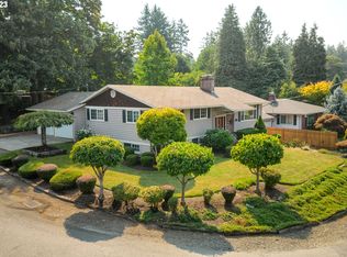 15260 NE Clackamas St, Portland, OR 97230