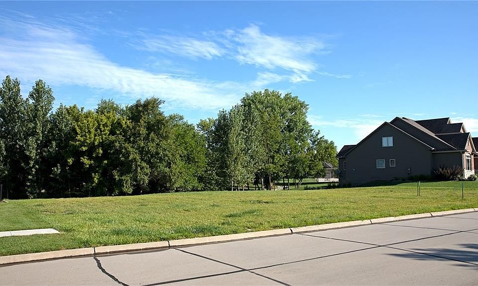 1st image of 16104 Hickory Ln