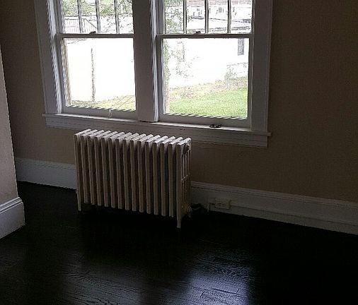 5th image of 117 Courtney Ave NE #B
