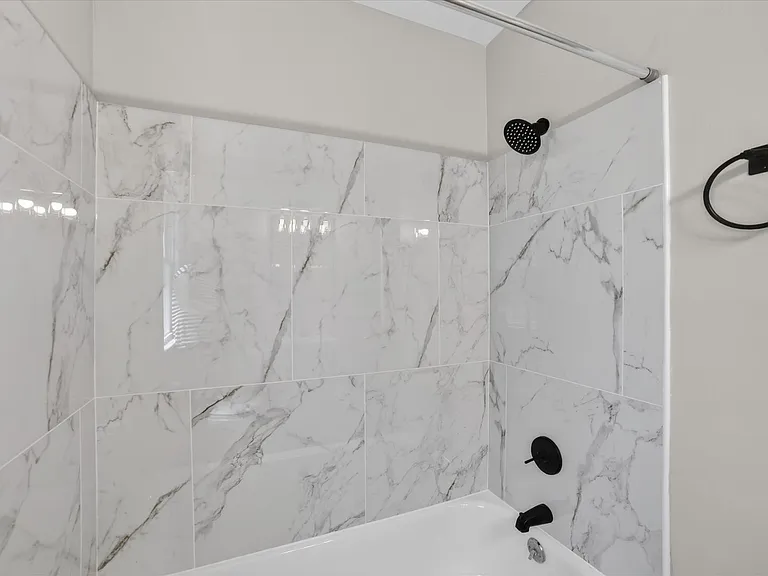 13776 Shady Oak Blvd — Photo 15