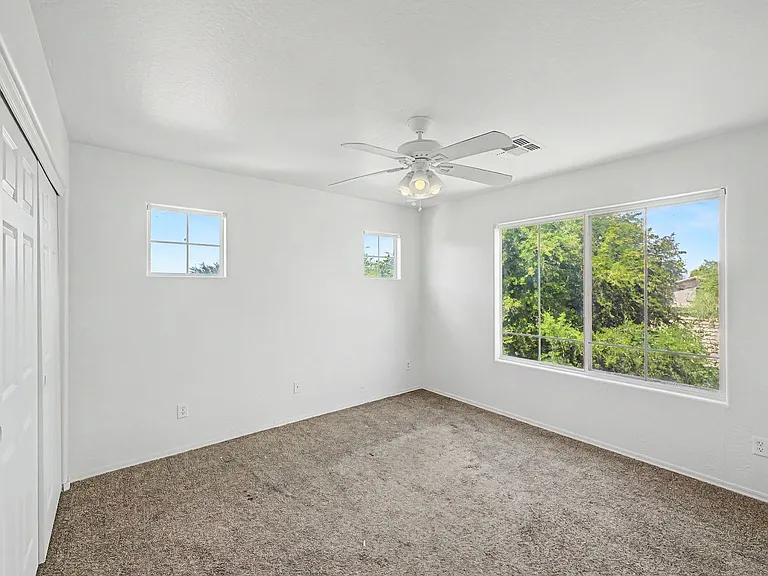 542 E Bartlett Way — Photo 23