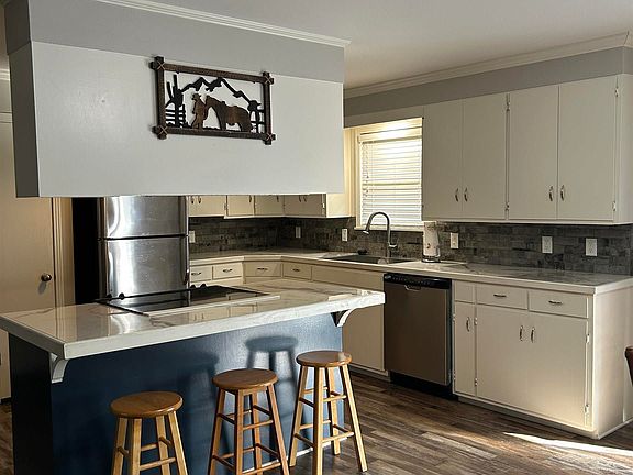 5th image of 1924 Bettis Mountain Rd