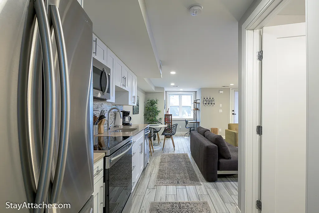 1 bed, 600 sqft, $3,240 — Photo 1