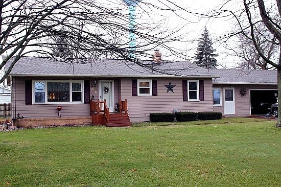 1st image of 25 Schnettler Dr