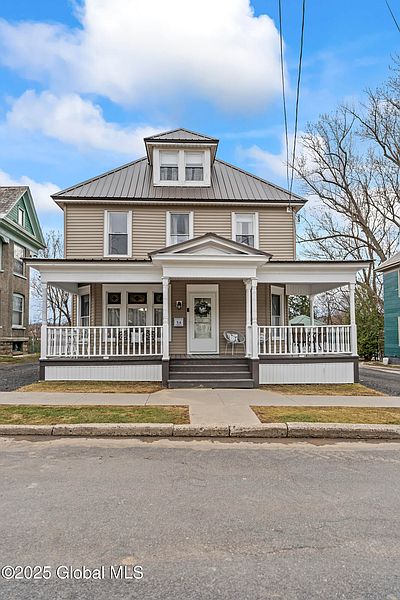 2nd image of 54 Monroe Street