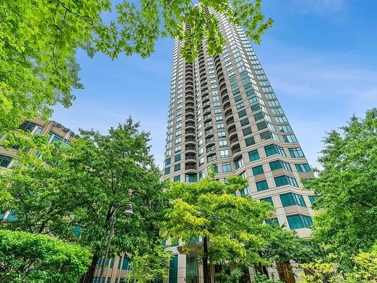 400 N La Salle Dr #1303 — Photo 20