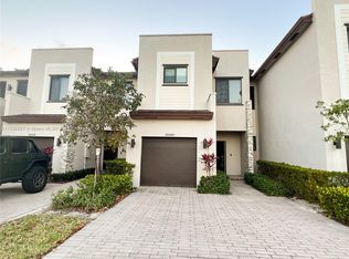 20586 NE 2nd Ct #20586, Miami, FL 33179
