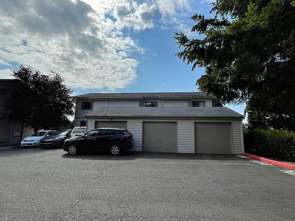 garage and one assigned on-site parking