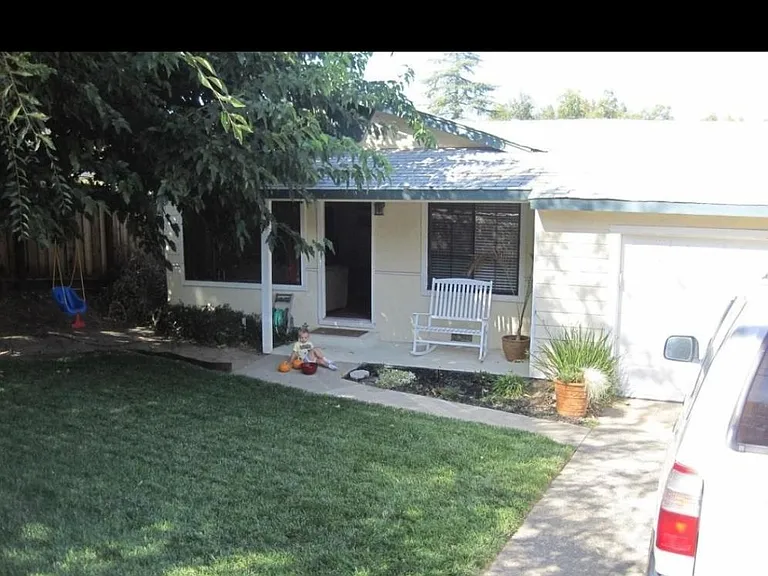 8775 Sunset Ave — Photo 1