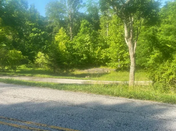 4371 Carter Caves Rd, Olive Hill, KY 41164