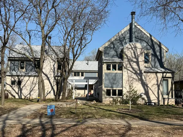 2409 24th Ave S, Minneapolis, MN 55406