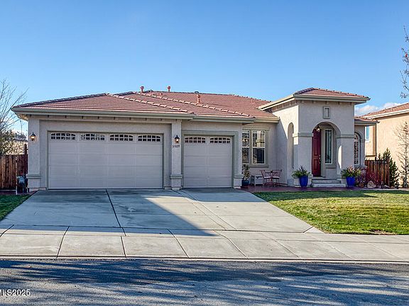 2nd image of 5989 Solstice Dr