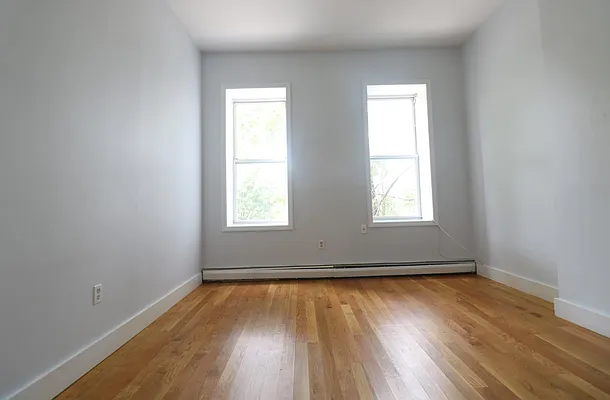 Rented by Compass | media 52