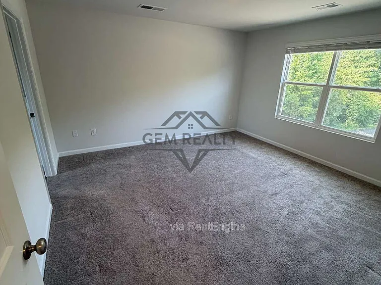 6619 Sacagawea St — Photo 17