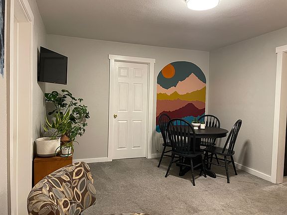 5th image of 1402 W Knox Ave #1