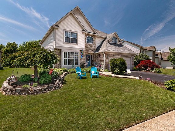 2nd image of 1878 Westwood Dr