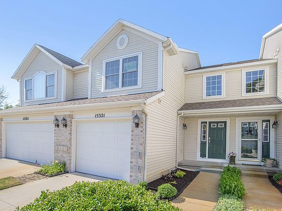 2nd image of 15321 Broadmoor Pl