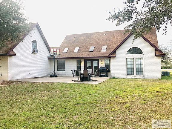 5th image of 2034 N Sam Houston Blvd
