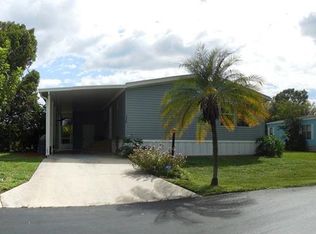 228 Grosbeak Ln, Naples, FL 34114