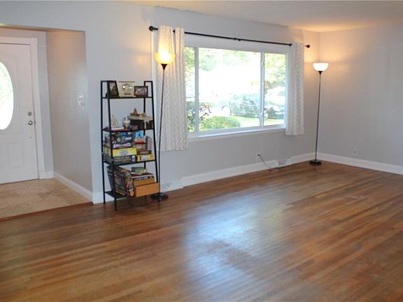 4th image of 4114 N Ball Ave
