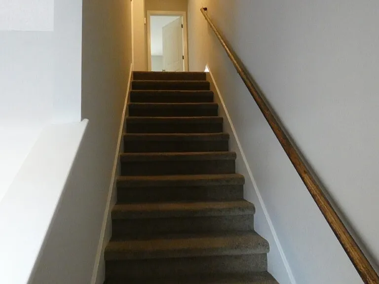 1423 Clydesdale St — Photo 11