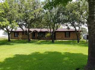 1325 River Valley Dr, Wharton, TX 77488