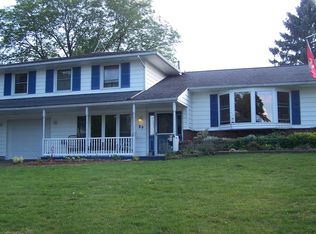 89 Harwood Rd, Spencerport, NY 14559