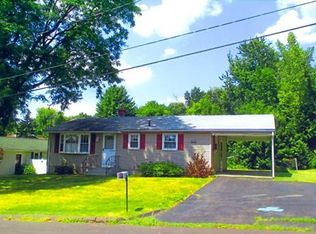 9 McMahon Dr, Holyoke, MA 01040