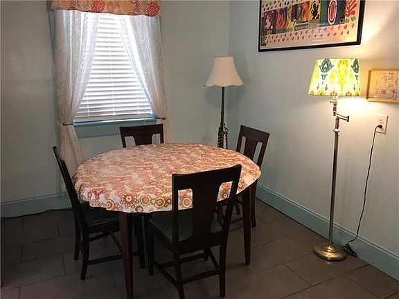 5th image of 7823 Zimpel St