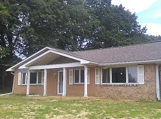 2509 E Saint Louis St, West Frankfort, IL 62896