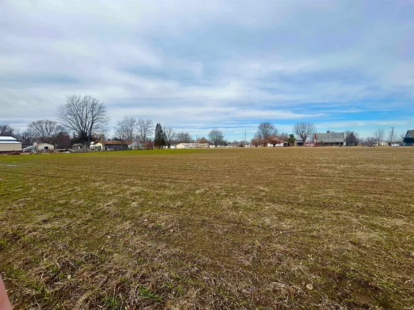 Woodard & Center St, State Line, IN 47982