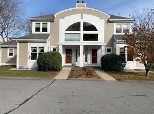 9 Oakmont Dr, Buzzards Bay, MA 02532