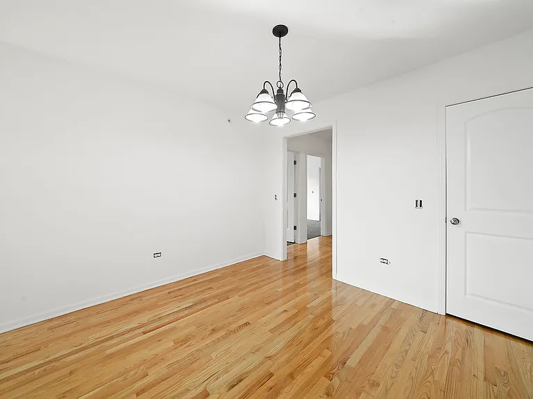 13912 Central Park Ave #2SW — Photo 7