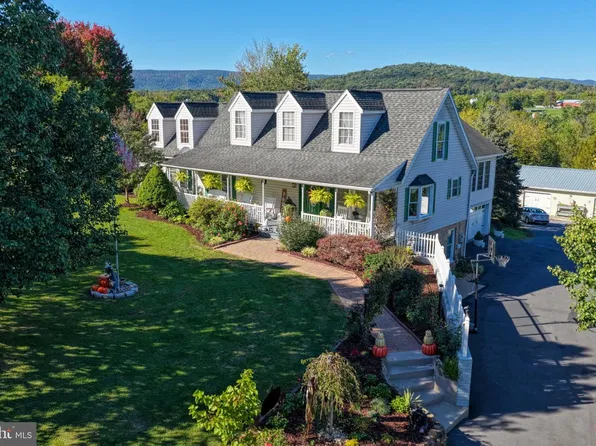 273 Roberts Rd, Toms Brook, VA 22660