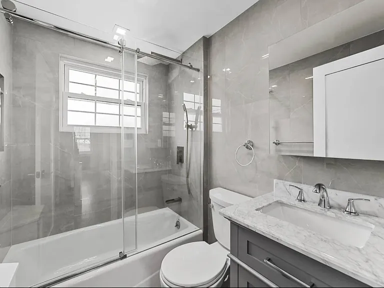 70 Normandy Rd — Photo 23