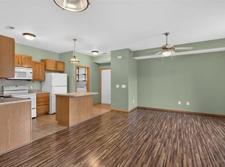 10335 Norfolk Dr Unit 13, Johnston, IA 50131