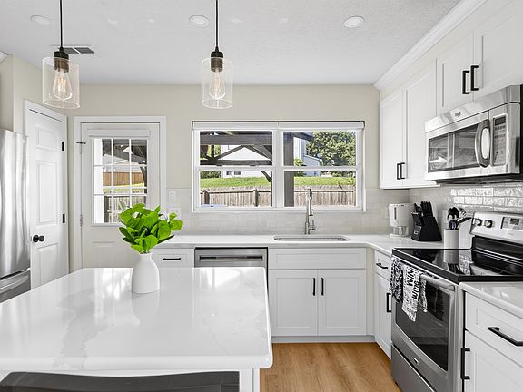 4th image of 114 Trail Ridge Dr