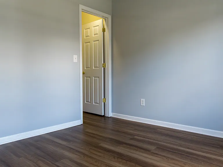 2117 Heathwood Dr — Photo 20
