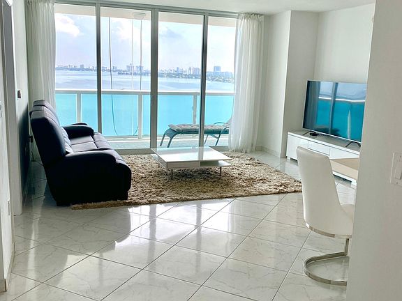 5th image of 1800 N Bayshore Dr APT 1207