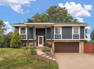 1006 Van Buren St S, Shakopee, MN 55379