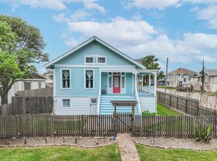 3002 Avenue Q 1/2, Galveston, TX 77550
