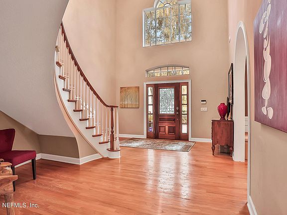 3rd image of 12856 Bay Plantation Dr